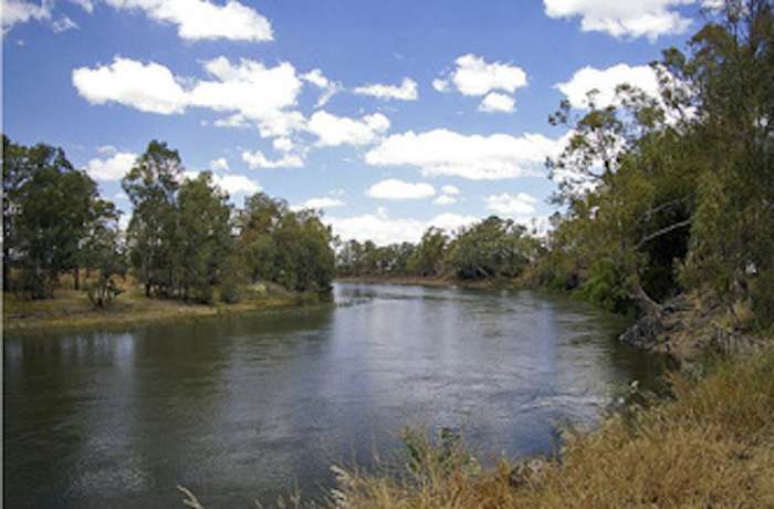 The image shows Murrumbidgee River at Wagga Wagga.